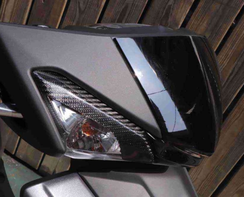 YAMAHA新勁戰X版5代-碳纖維方向燈燈眉、YAMAHA シグナスX 5型 カーボン フロントウインカーカバー