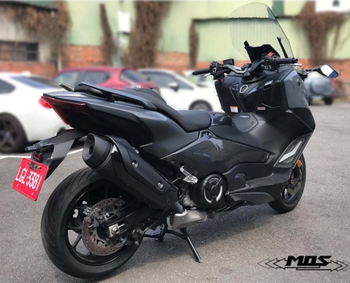 YAMAHA_TMAX560_2022_碳纖維車身左右側蓋