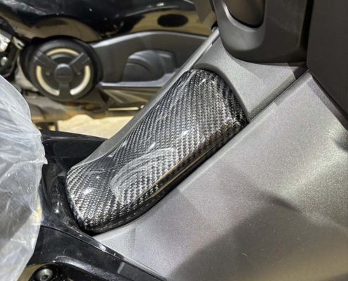MOS_YAMAHA_XMAX2023_碳纖維油箱蓋_實車照